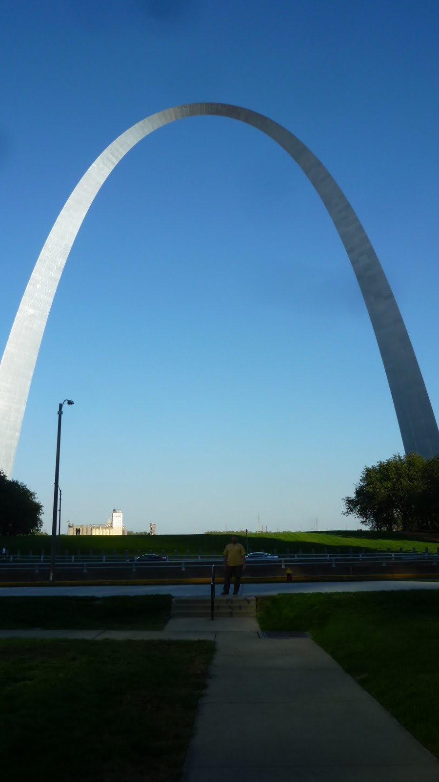 Adventures of Jeff and Jody: St. Louis, Missouri -The Gateway Arch
