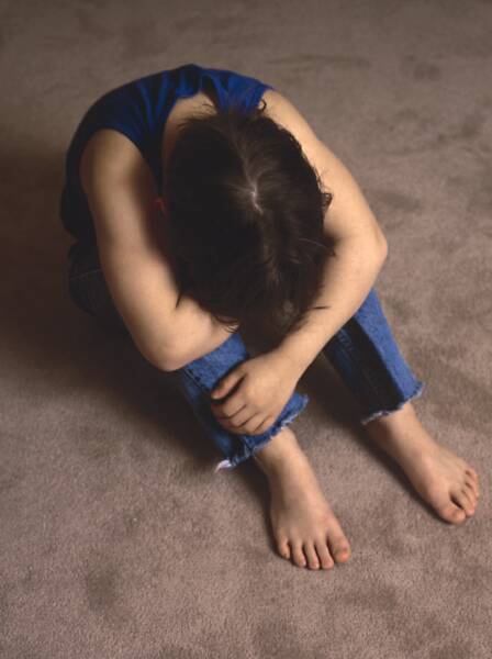 [boy_bowing_head_onknees1_2.jpg]