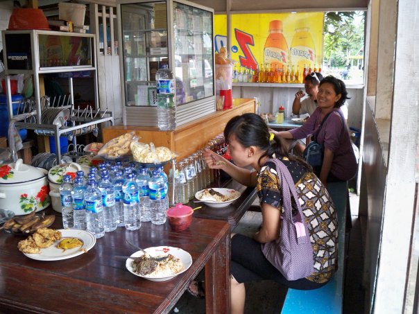 Diary of a joyful Mommy: Nasi Gandul, Makanan Khas Kota Pati