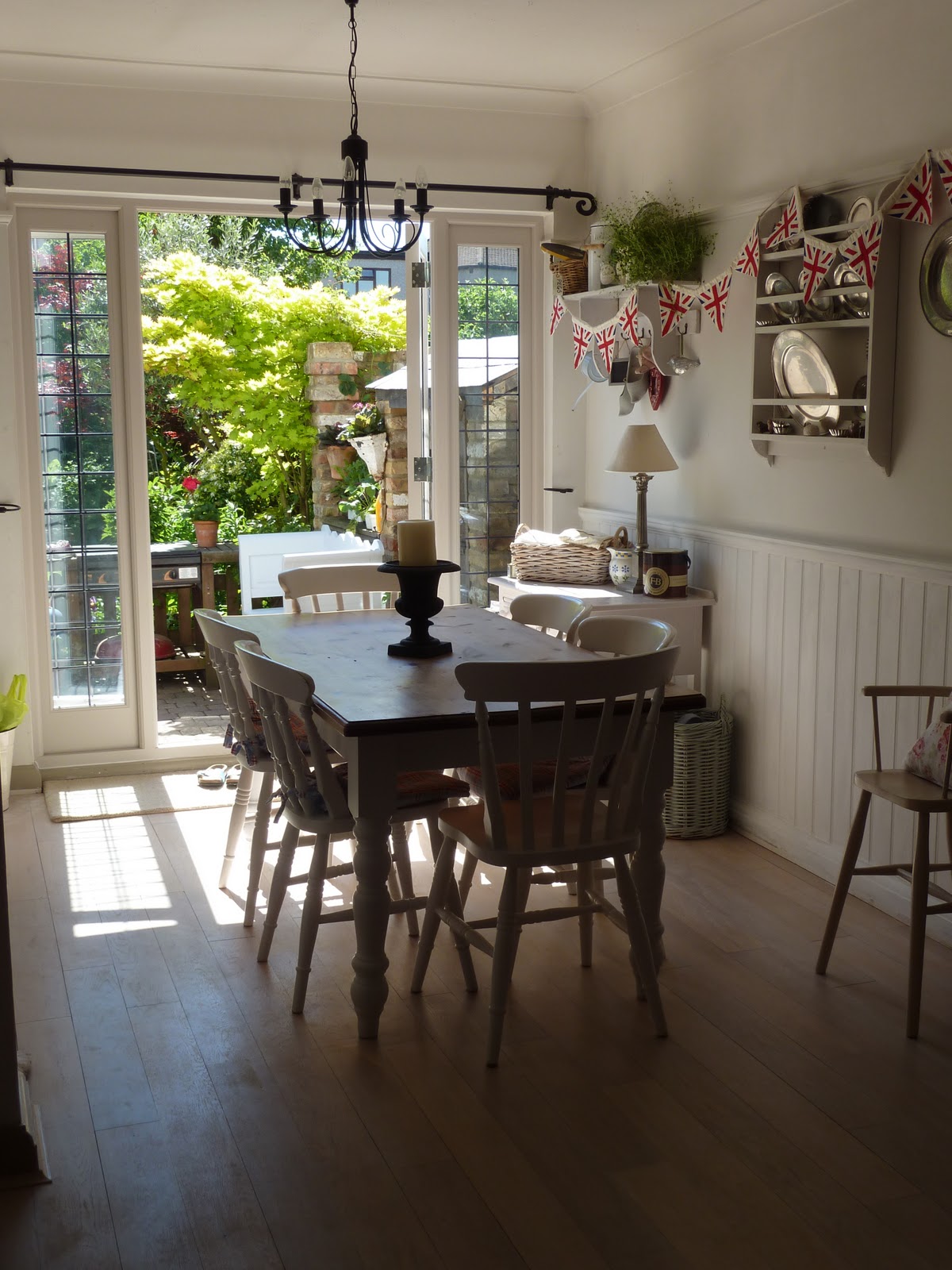 Plain Interiors: From Light Oak To Limed Oak