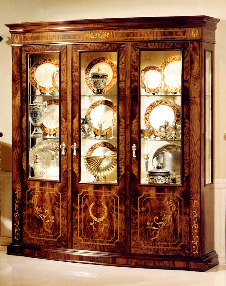 [spanish-glass-case.jpg]