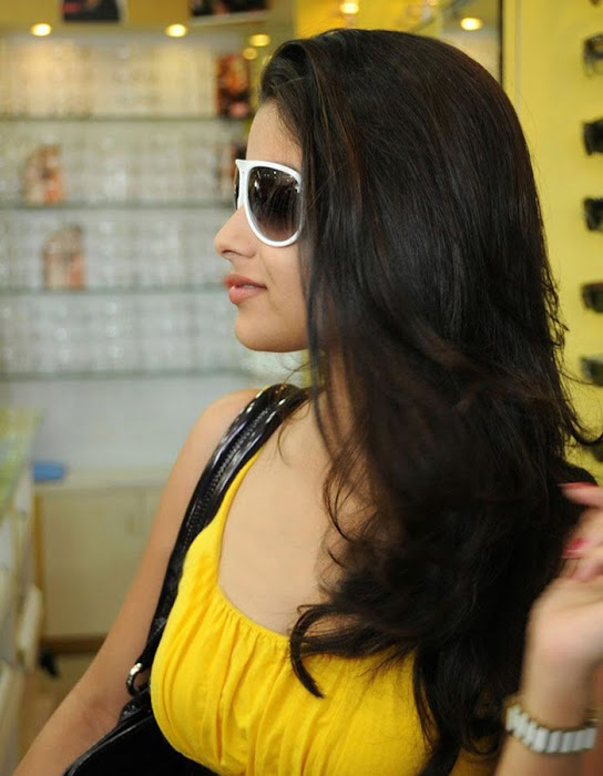 madhurima looking in yellow dress unseen pics