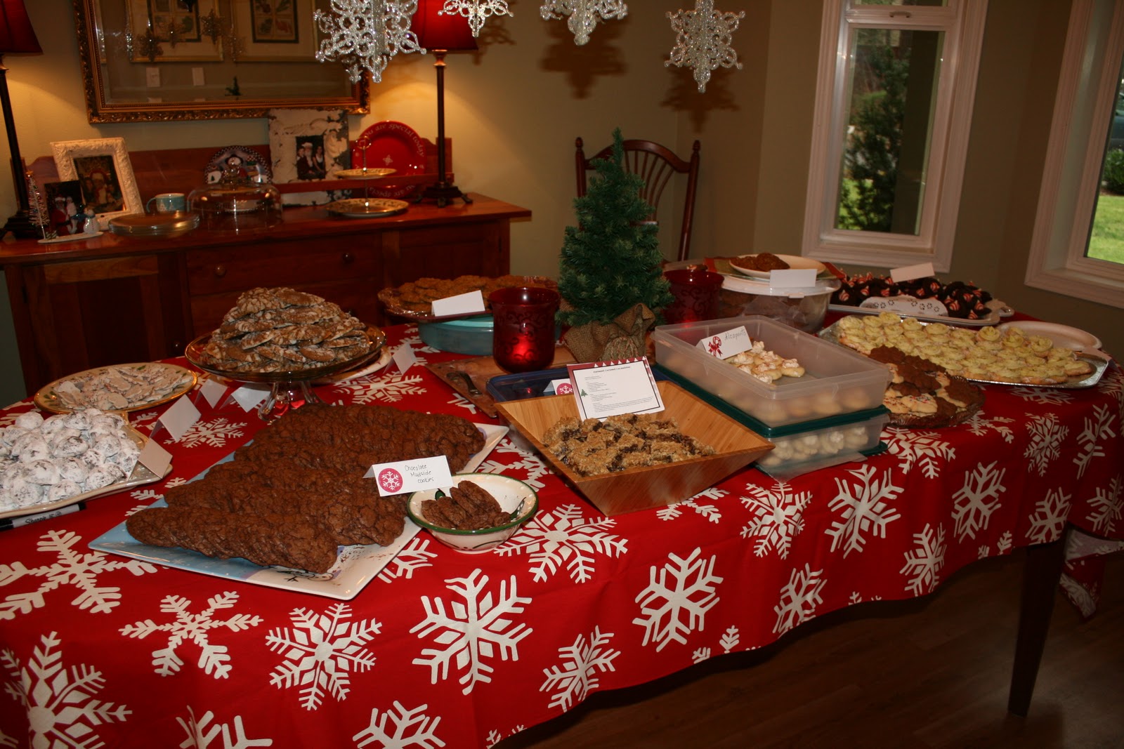 A Day in the Life 13th Annual Cookie & Ornament Exchange