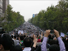 صحنه ای از تظاهرات عظیم مردم درتهران پنجشنبه 28 خرداد