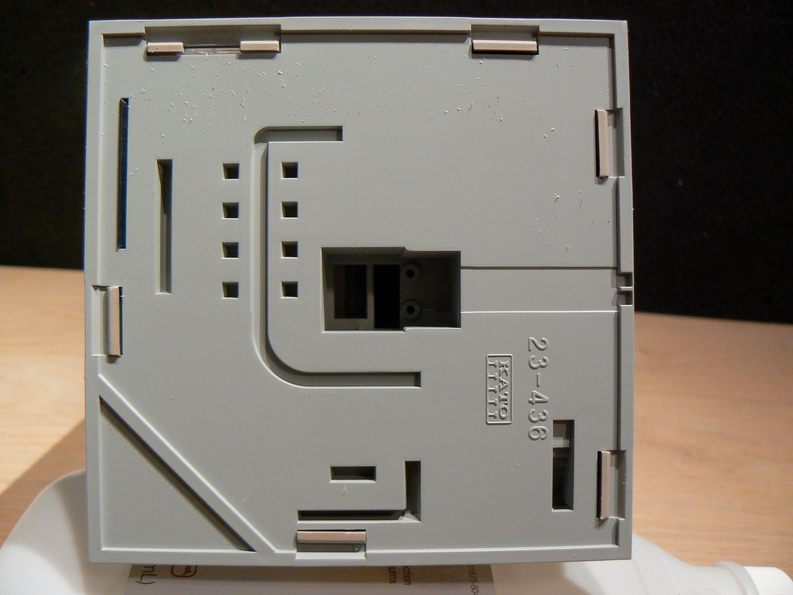 quinntopia - An N Scale blog: New Kato Buildings Review