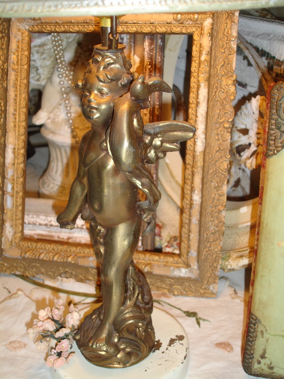 ChiPPy! SHaBBy! ***Blooming Magnolia Tree*** Cherub/Angel Lamp...
