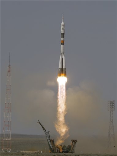 [Soyuz+launch.jpg]