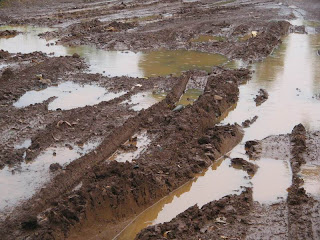 Hasil Musrenbang Padang Bolak, Tahun 2011 Semua Jalan Desa Akan Mulus Jalan+Becek1 Hasil Musrenbang Padang Bolak, Tahun 2011 Semua Jalan Desa Akan Mulus