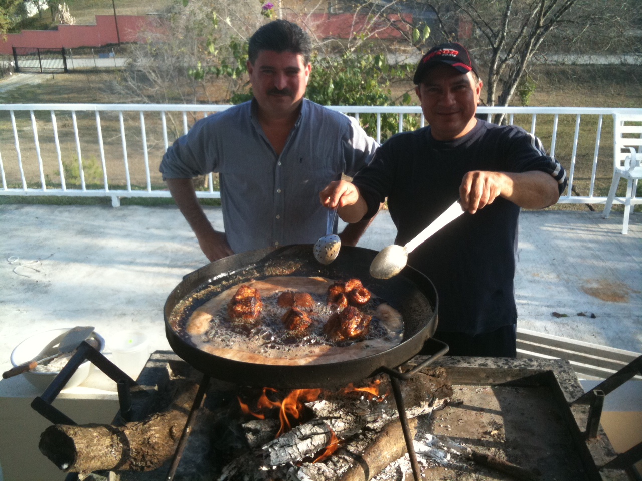 El Fogón de Leña Chicharrón de catán.