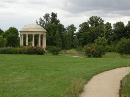 [LeTempledel'Amour_PetitTrianonVersaillesFrance_WillNunnery_454.jpg]