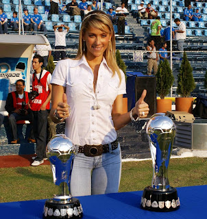 INES+SAENZ+TALENTO+SENSULIDAD+Y+SIMPATIA+SE+REFREJAN+EN+SU+PERSONALIDAD+ESTAREMOS+BUIEN+REPRESENTADOS+EN+SUDAFRICA+2010.JPG