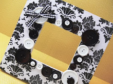 [Frame Fanatic]: [How-to Tuesday: Cupcake Liner Wreath]