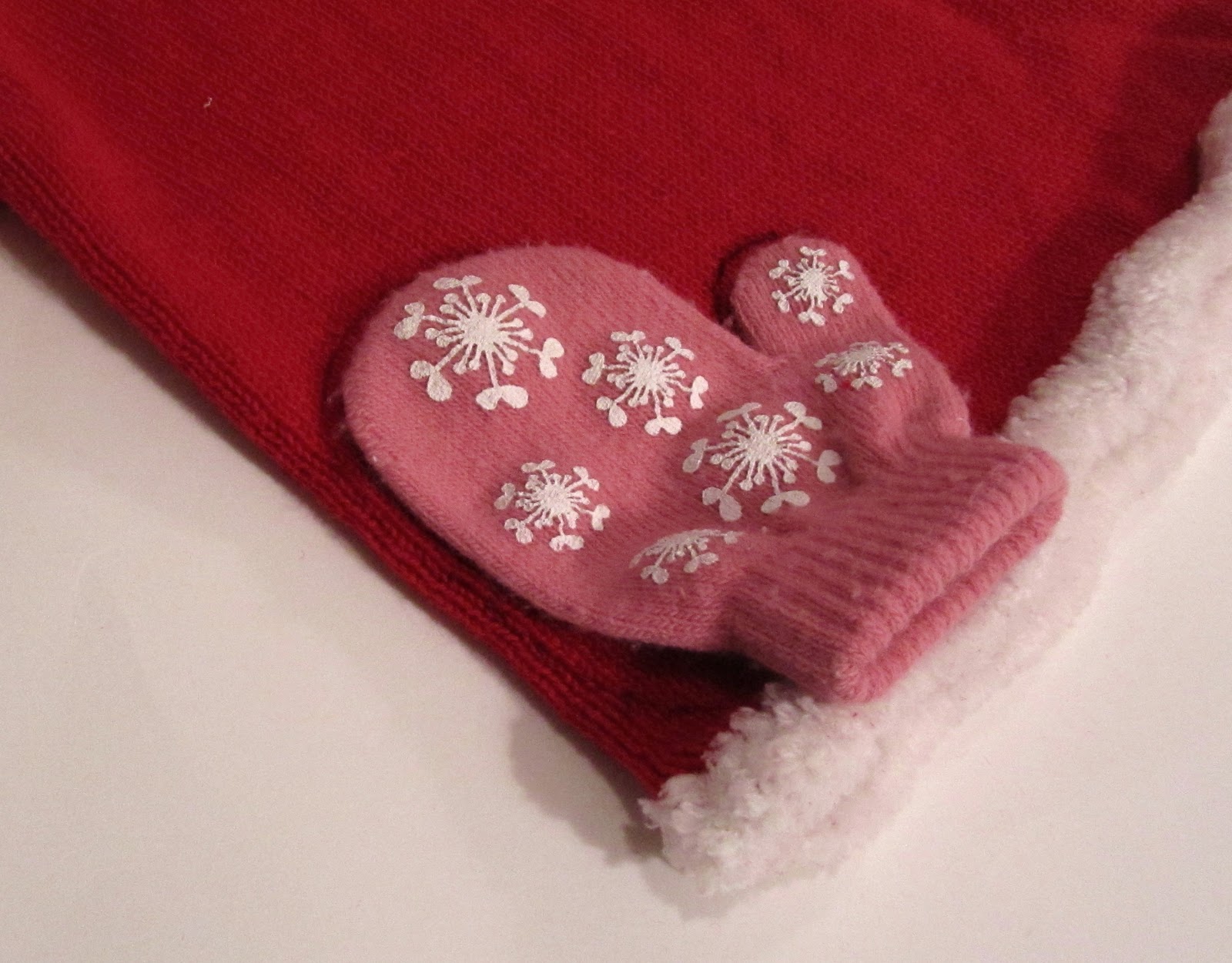 Twelve Crafts Till Christmas: speaking of ornaments