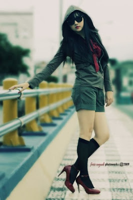 Model-Keren Titah: @ Klenteng Manado and Jembatan Megawati