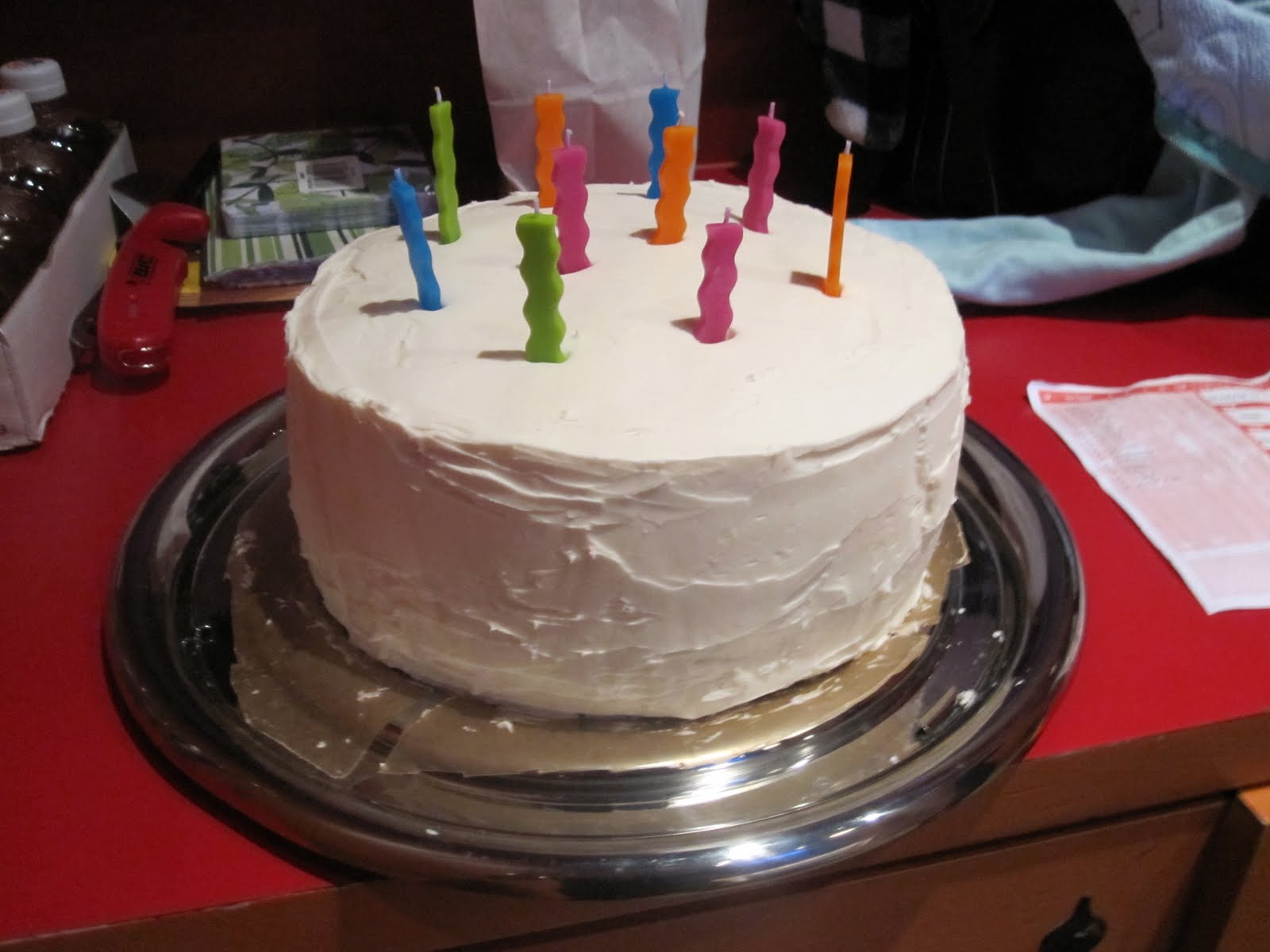 eat more cupcakes... Rainbow Cake!!! (Whisk Kid)