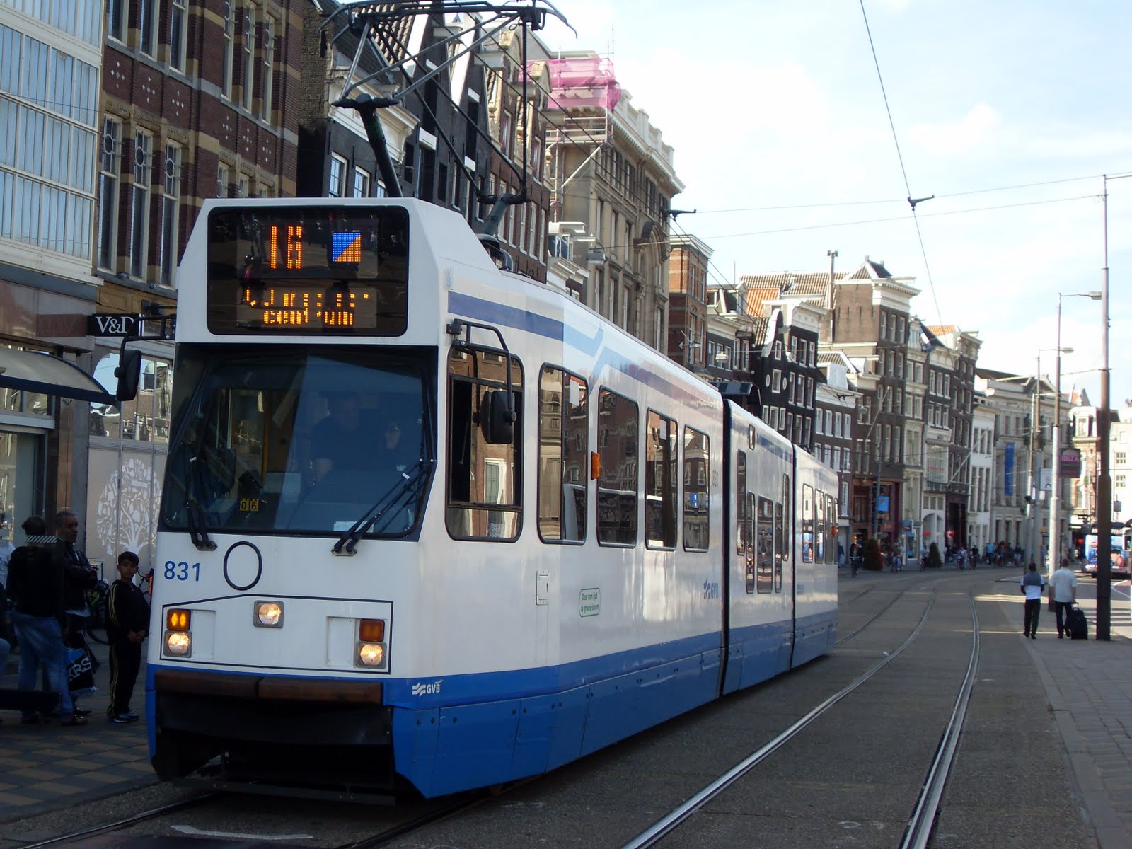 gvb831 muntplein eind september 2010