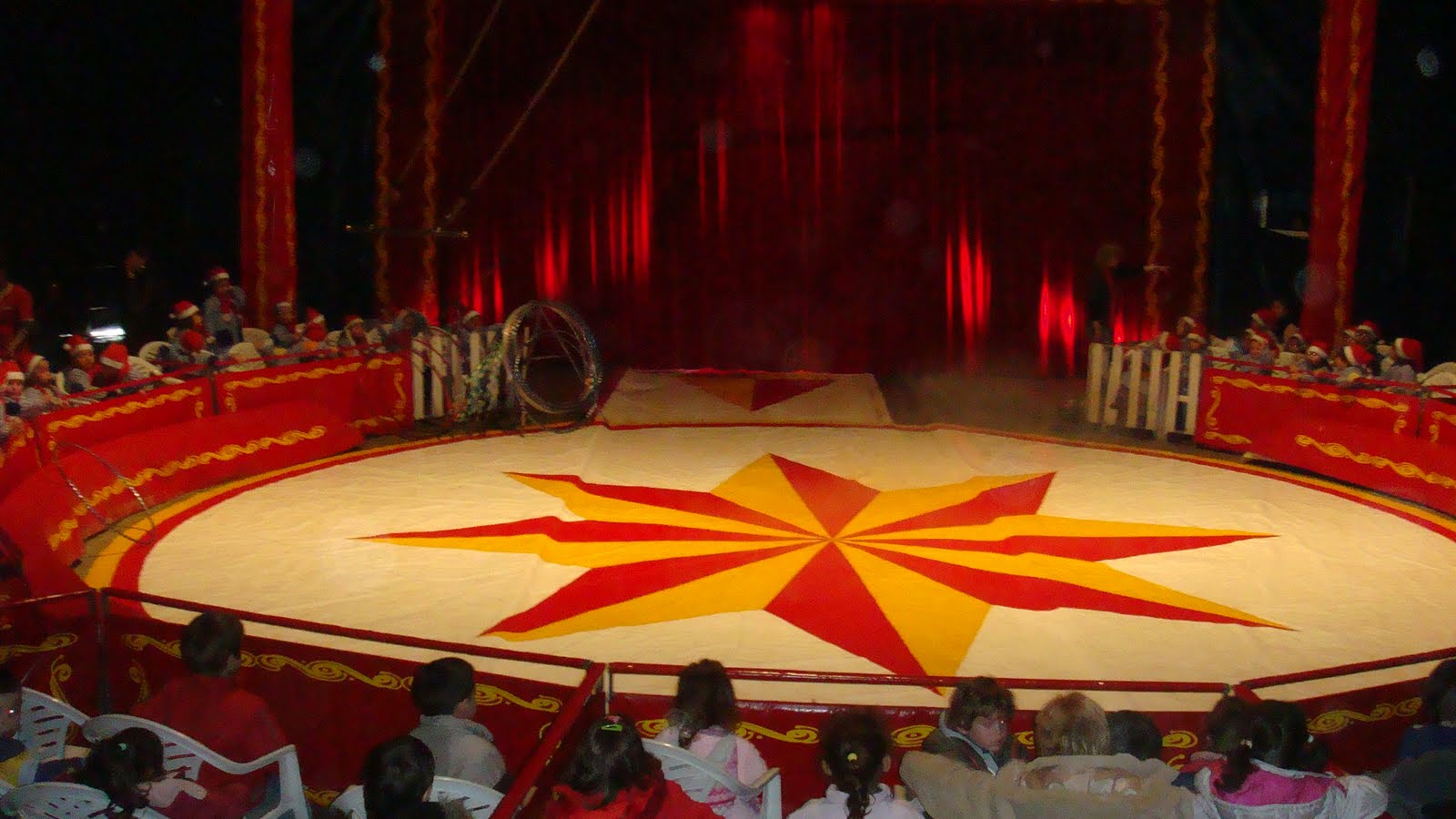 Os Tagarelas Do Covo Circo De Natal