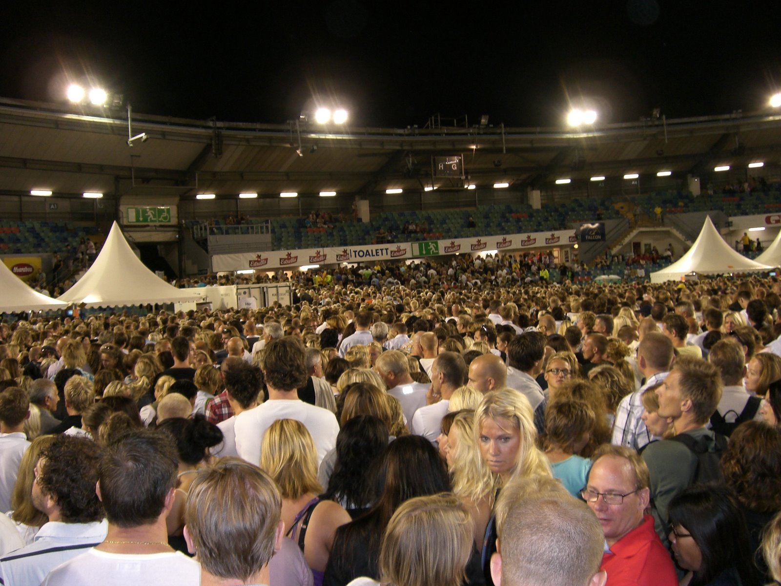 [madonnakonsert+028.jpg]