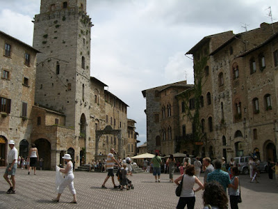 italien+toscana+230 - San Gimignano - en trevlig och charmig gammal stad