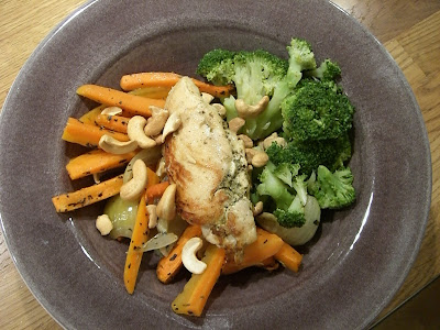 CIMG6030 - Pestokyckling och grönsaker