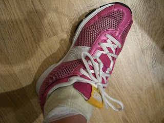 CIMG8735 - Jag klarade att träna booty med foten!