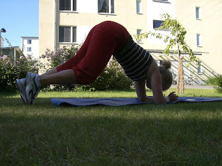 Snabba+hoppkickar+mot+mage+1 - Snabba hoppkickar mot mage - Veckans övning