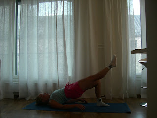 H%C3%B6ftlyft+upp+mot+tak+med+rakt+ben - Härlig morgonträning i Tallinn