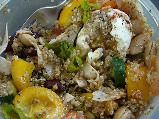 Sallad%2Bmed%2Bquinoa%252C%2B%25C3%25A4gg%252C%2Bkalkon%2Boch%2Bb%25C3%25B6nor - God sallad med quinoa, ägg, kalkon och bönor