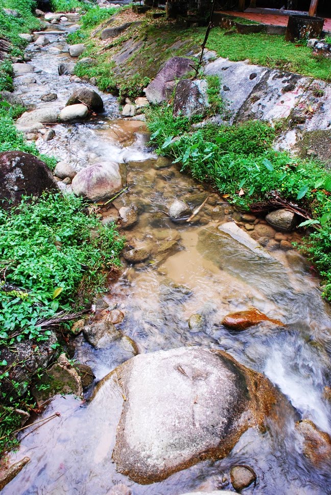 LIFE IN DIGITAL COLOUR: Lata Kinjang Waterfall Perak Malaysia