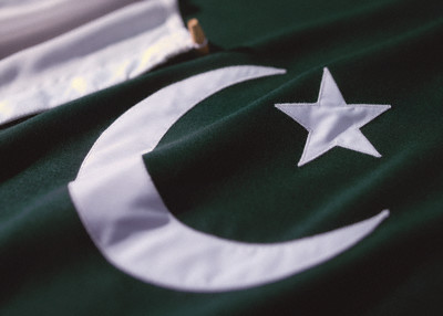 [pakistan-flag_1__y8ri.jpg]