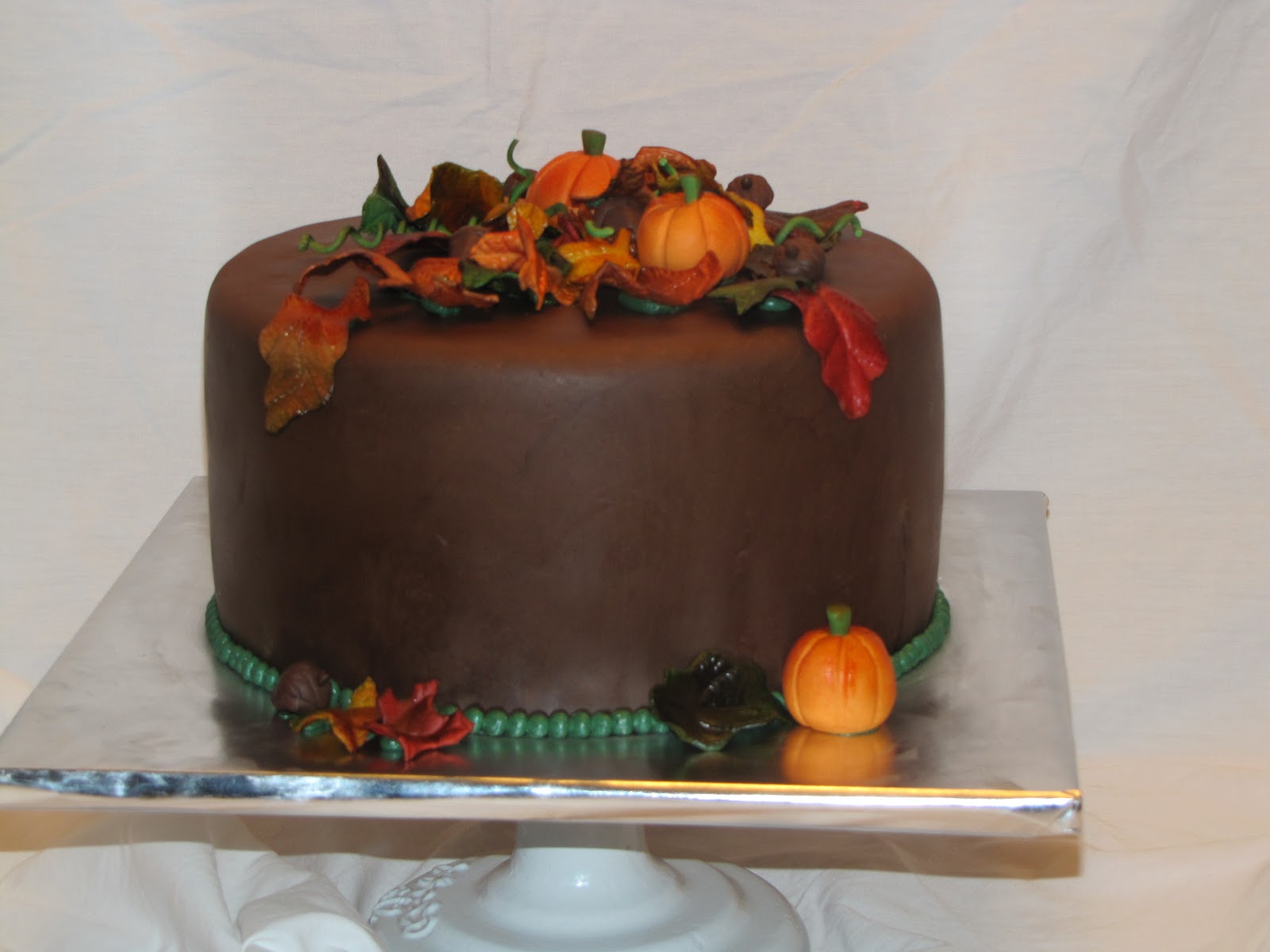 Fun Little Fall Cake fun-little-fall-cake