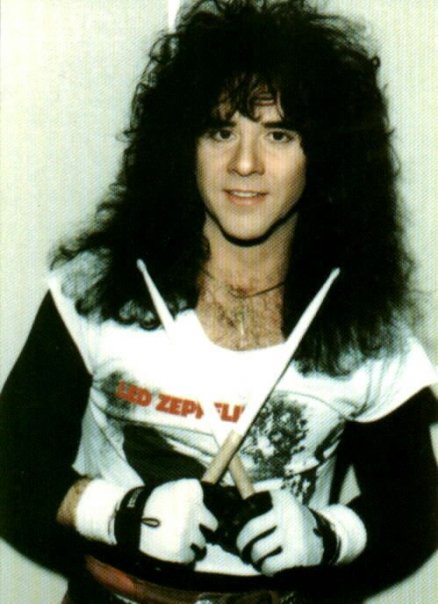 Archive 81 Episode 3 Episode 19 - Eric Carr Discussion w/Loretta Caravello Decibel Geek