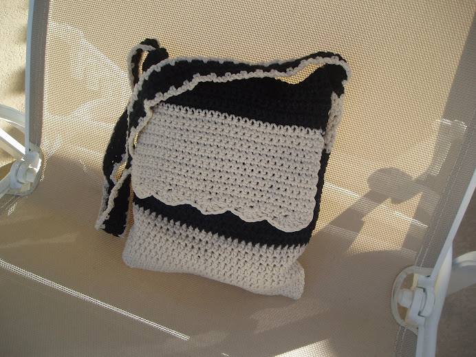 Black & White Bag, my own pattern