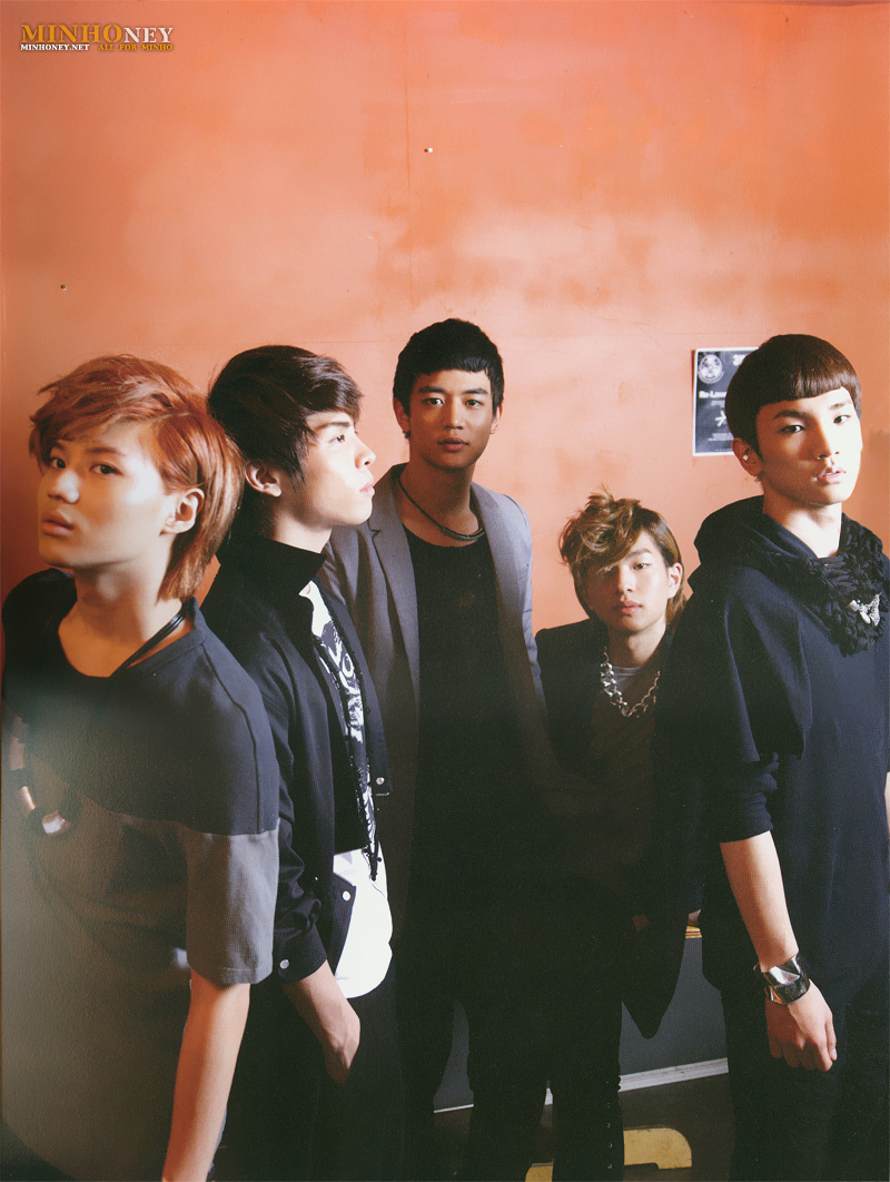 MYShawols (MSW): [SCANS]SHINee World First Concert Goodies