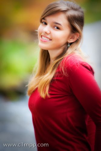 [0076_AshleyRiendeau_091008-Edit-757640.jpg]