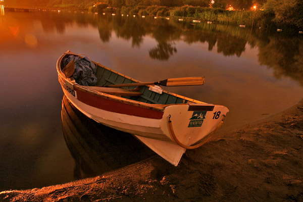 WOODEN BOAT BUILDING - Video tutorial cara membuat perahu dari kayu