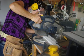 cutting+rails+with+miter+saw