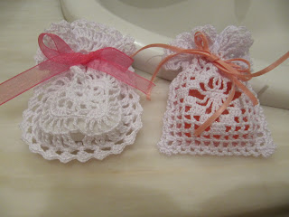 Bolsitas de ganchillo para regalos sale