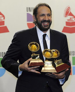 Juan Luis Guerra recibe tres Grammy Latino