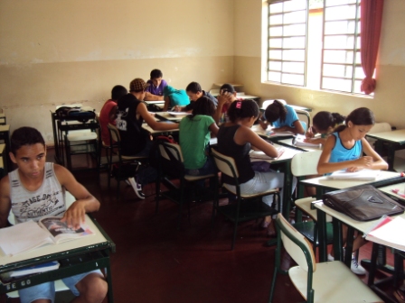 Colégio Estadual Frei Domingos: Participação de professores do Colégio.