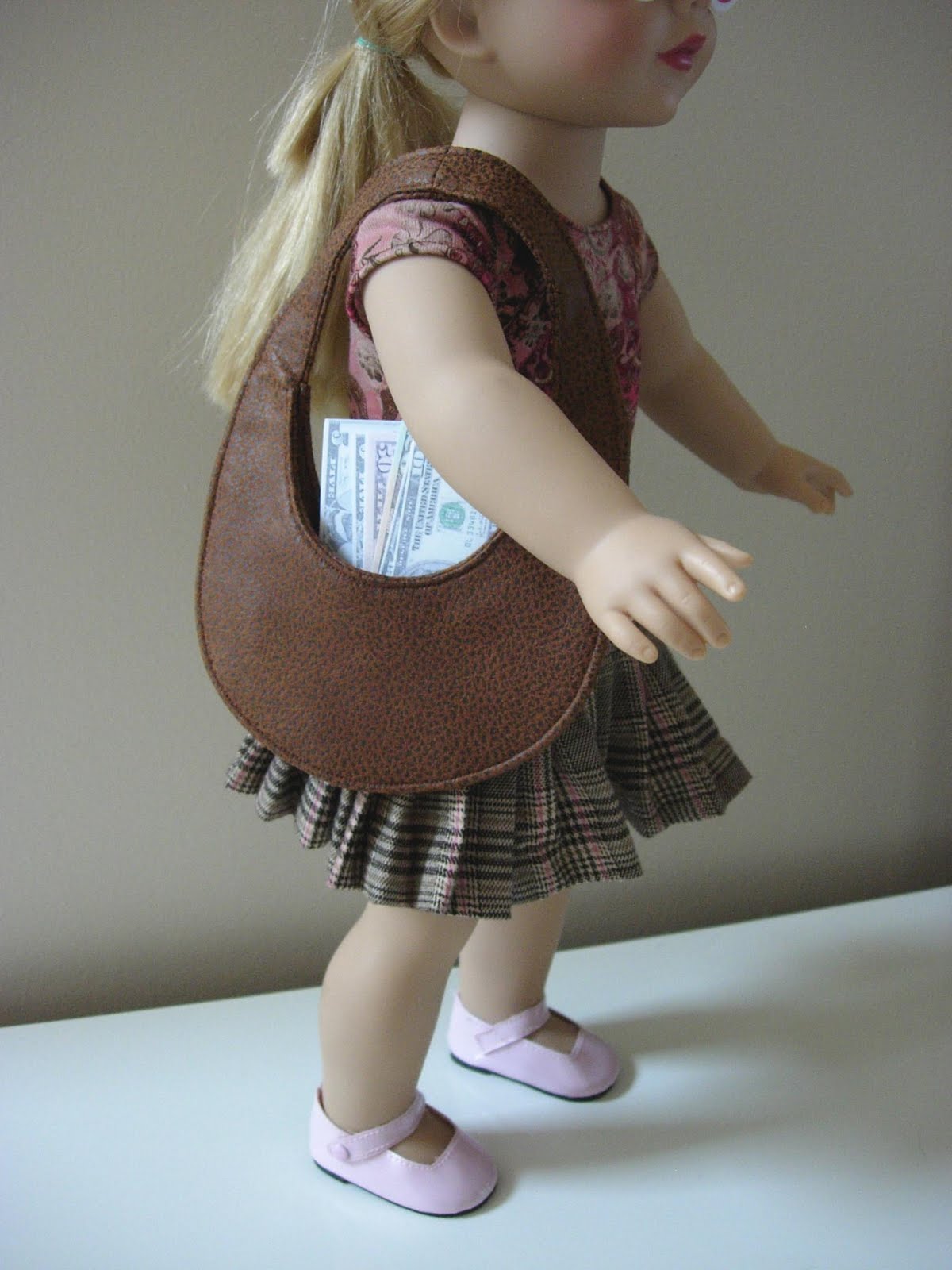 Bear, Dolly and Moi: doll purse