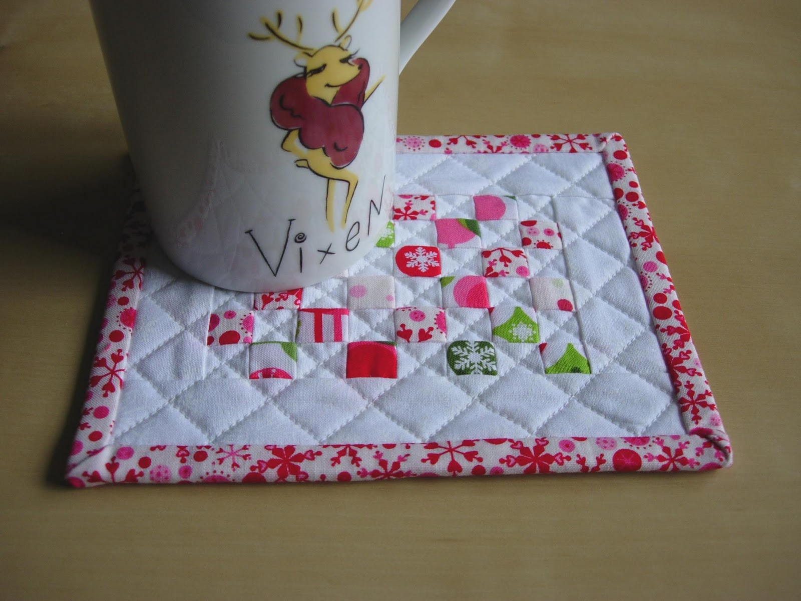 Bear, Dolly and Moi mug rug for Christmas