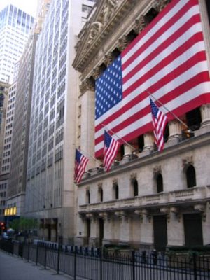 [5_bush_bernanke_bandera_2.jpg]