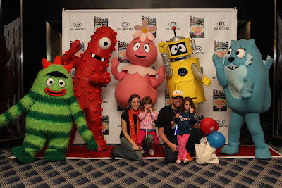 brooklyntwins.com: Backstage at Yo Gabba Gabba LIVE!