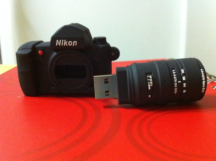 Gift Ideas For You Nikon camera 4GB USB 2.0 Flash Memory Stick