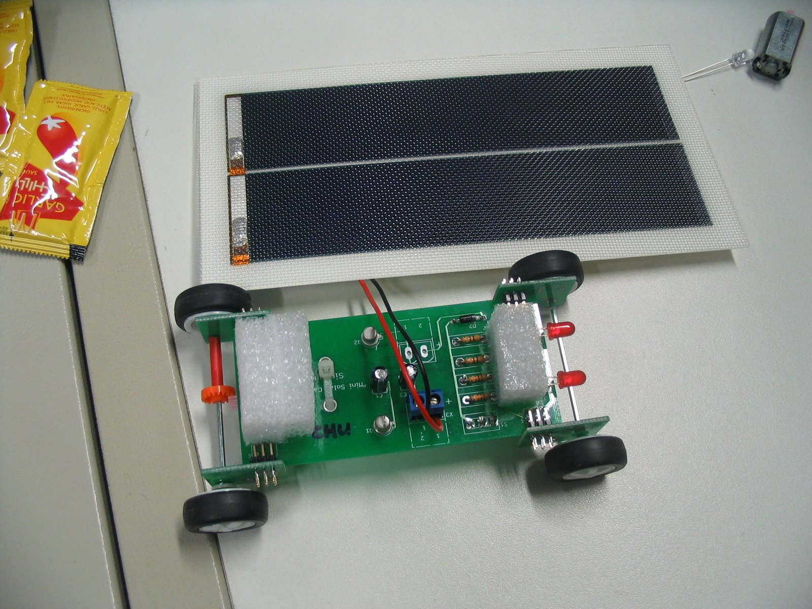 [SolarCarSporePoly2008+029.jpg]