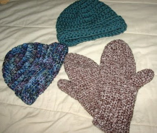 crocheted hats and mittensv 