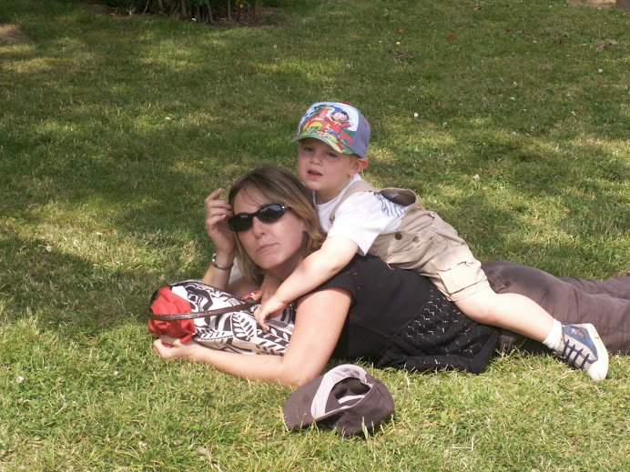 petit calin avec maman