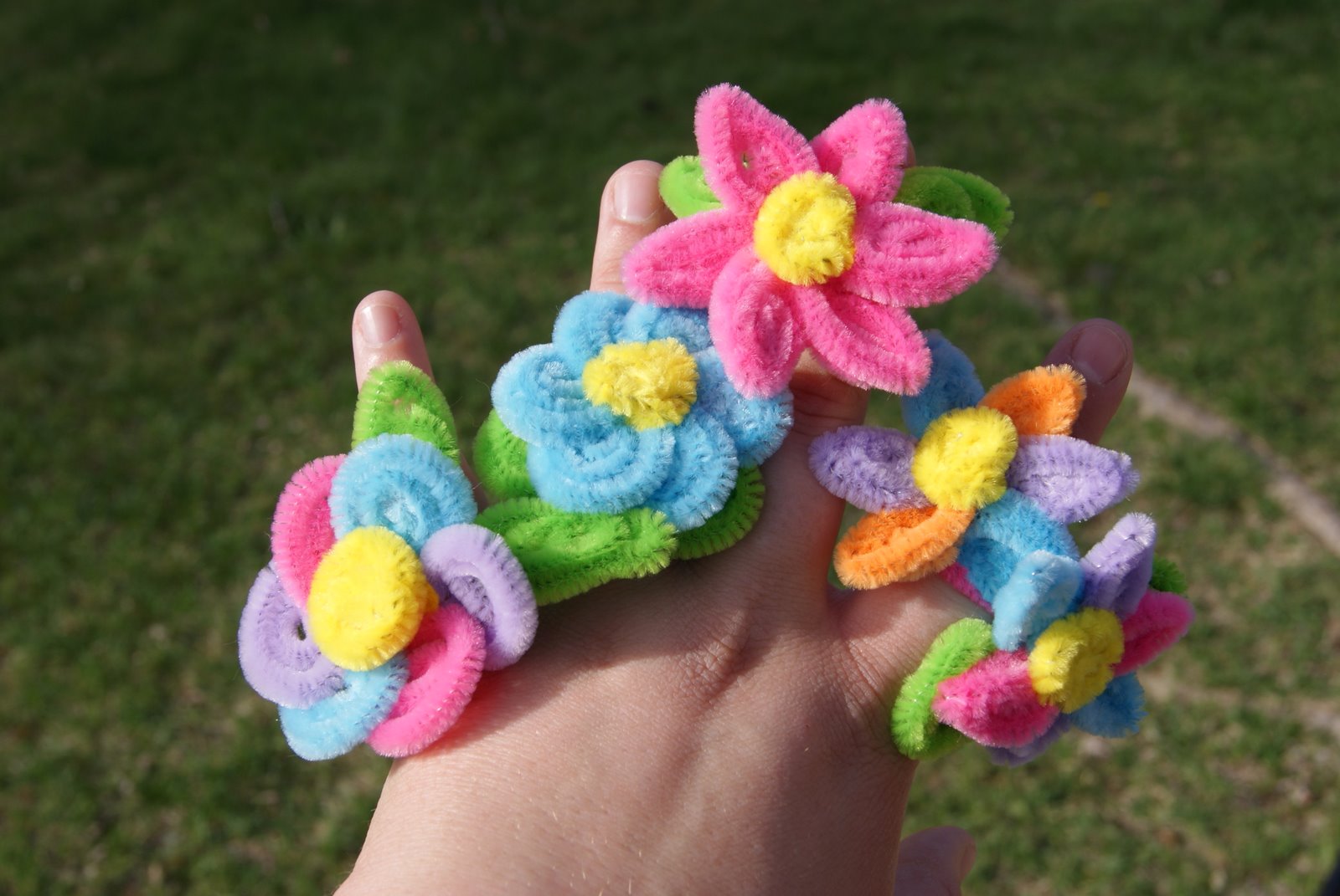 Rachie's Scrapspot pipe cleaner rings