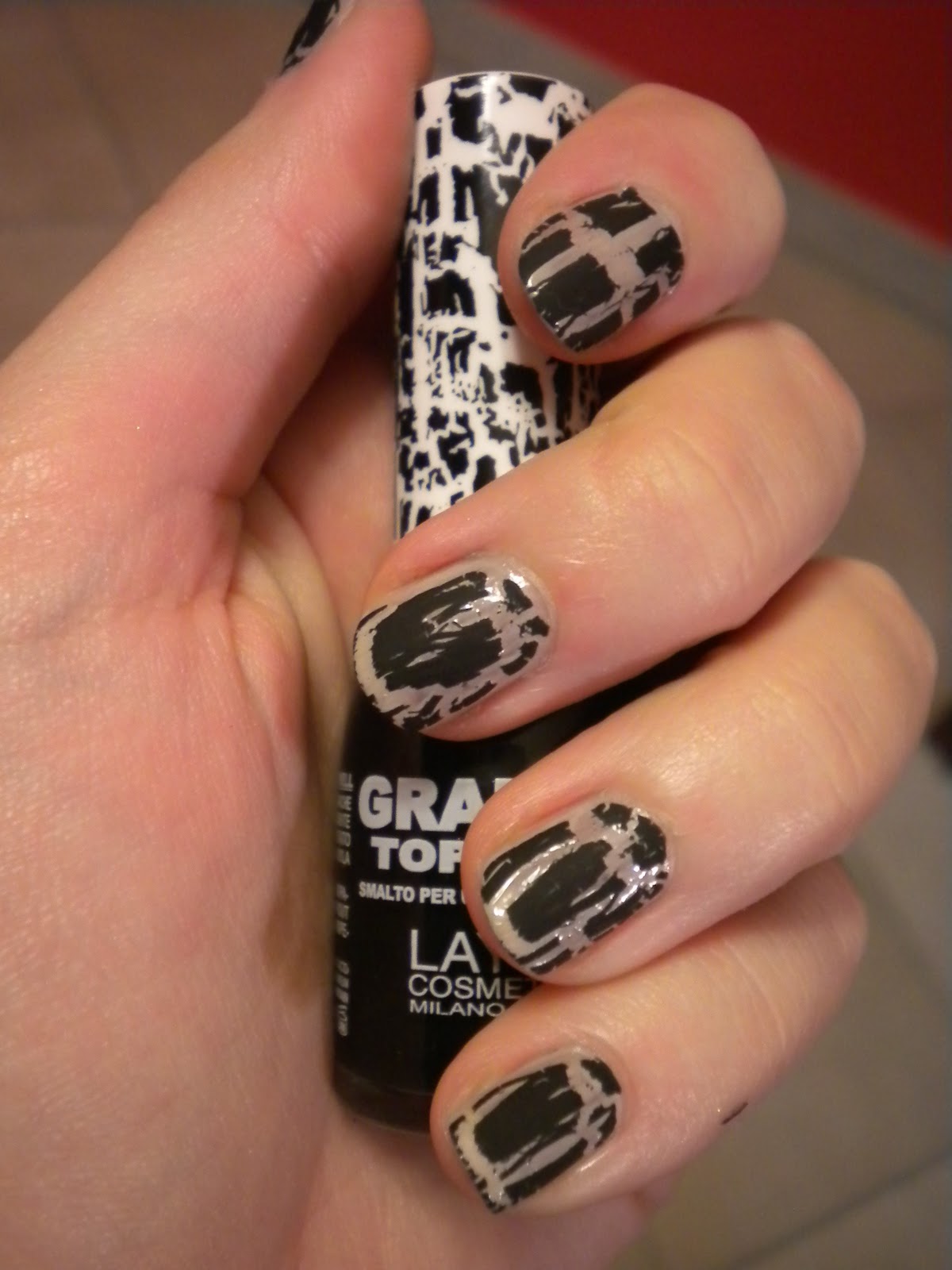 elisa vs makeup Layla Graffiti Top coat esperimento!